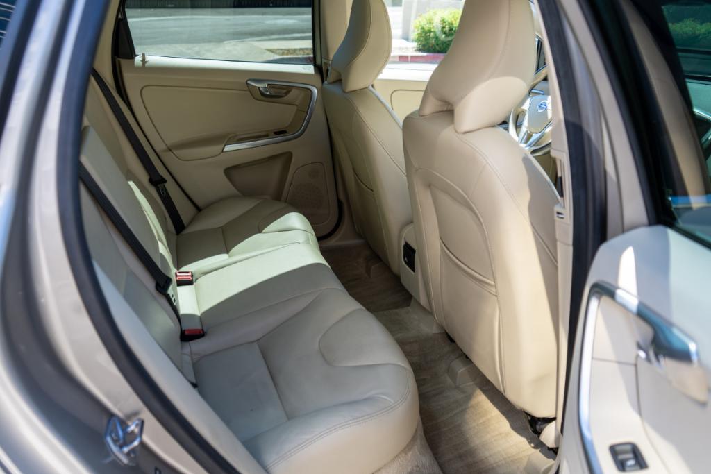 used 2016 Volvo XC60 car, priced at $13,980