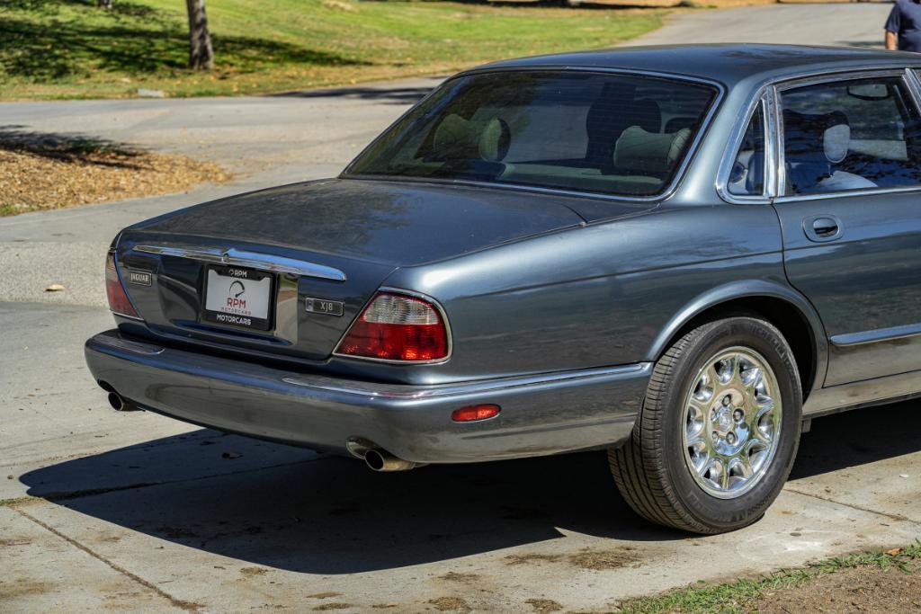 used 1999 Jaguar XJ8 car, priced at $5,980