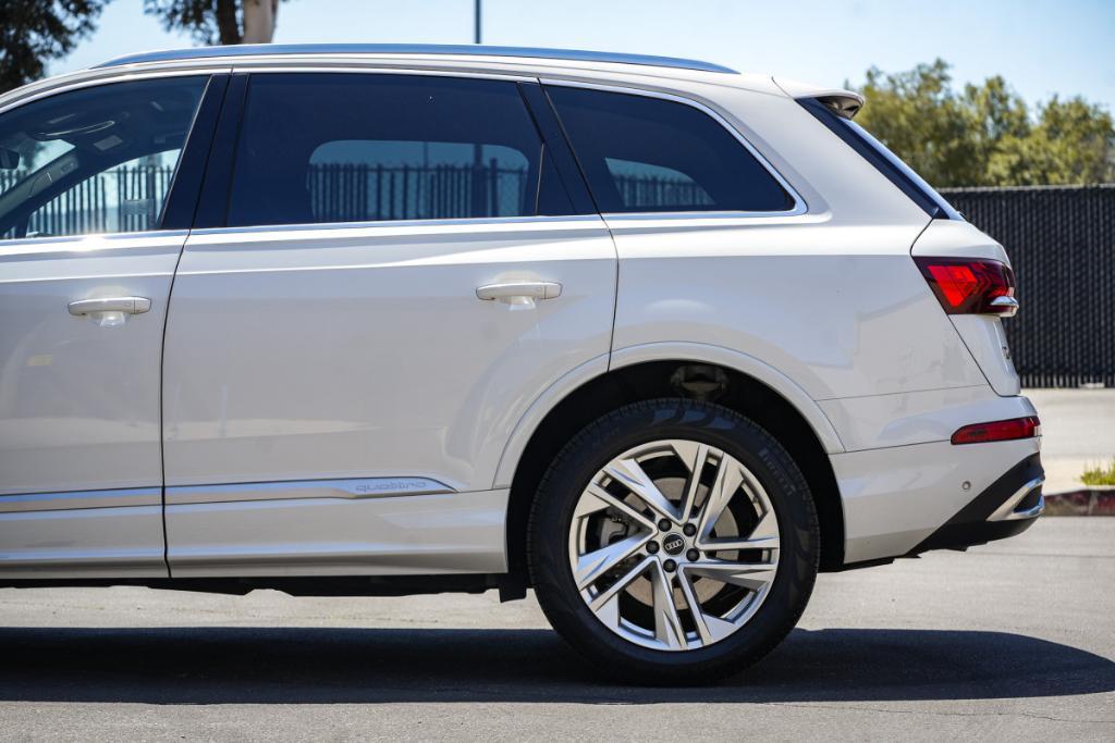 used 2022 Audi Q7 car