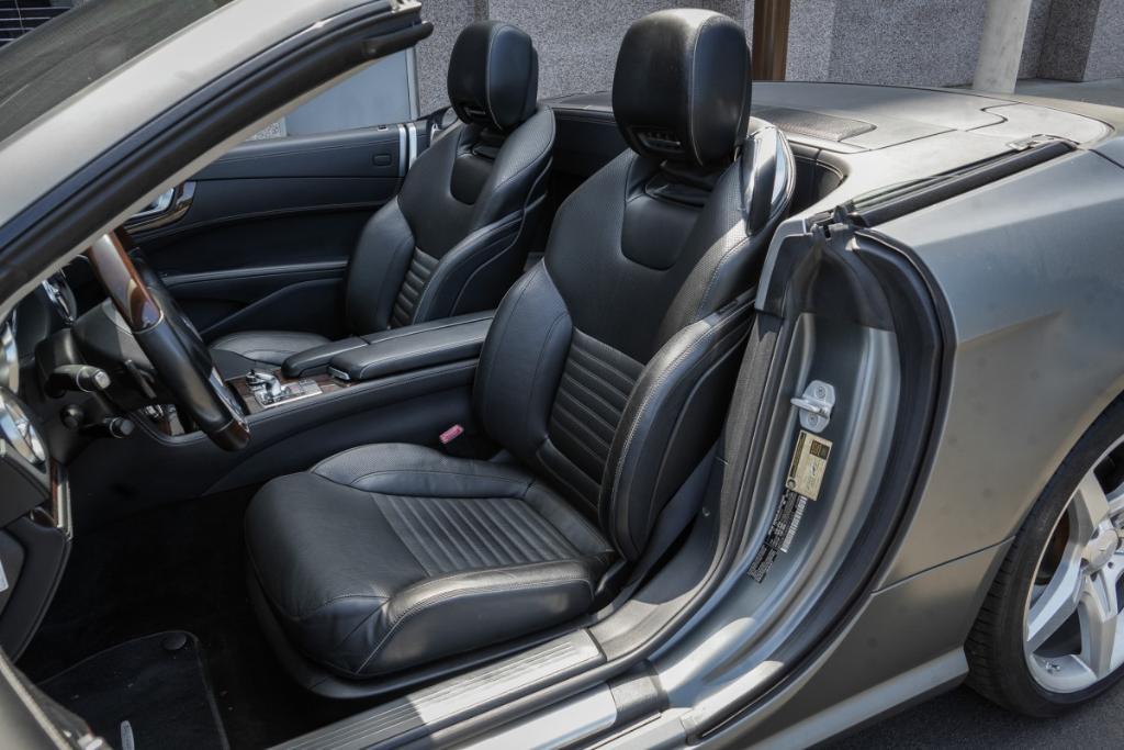 used 2013 Mercedes-Benz SL-Class car, priced at $25,980