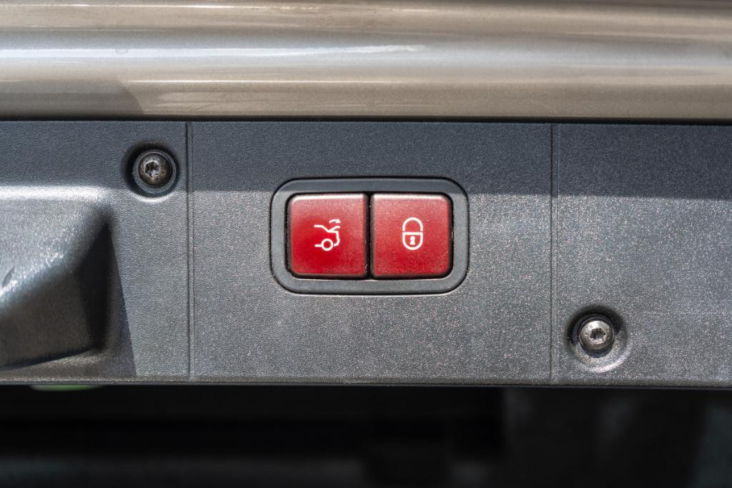 used 2007 Mercedes-Benz S-Class car, priced at $8,480