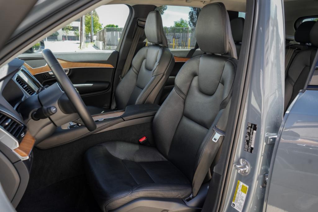 used 2023 Volvo XC90 Recharge Plug-In Hybrid car