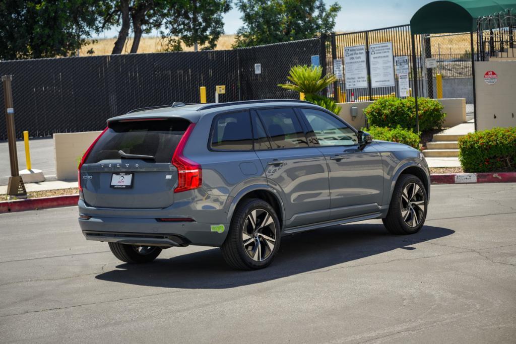 used 2023 Volvo XC90 Recharge Plug-In Hybrid car