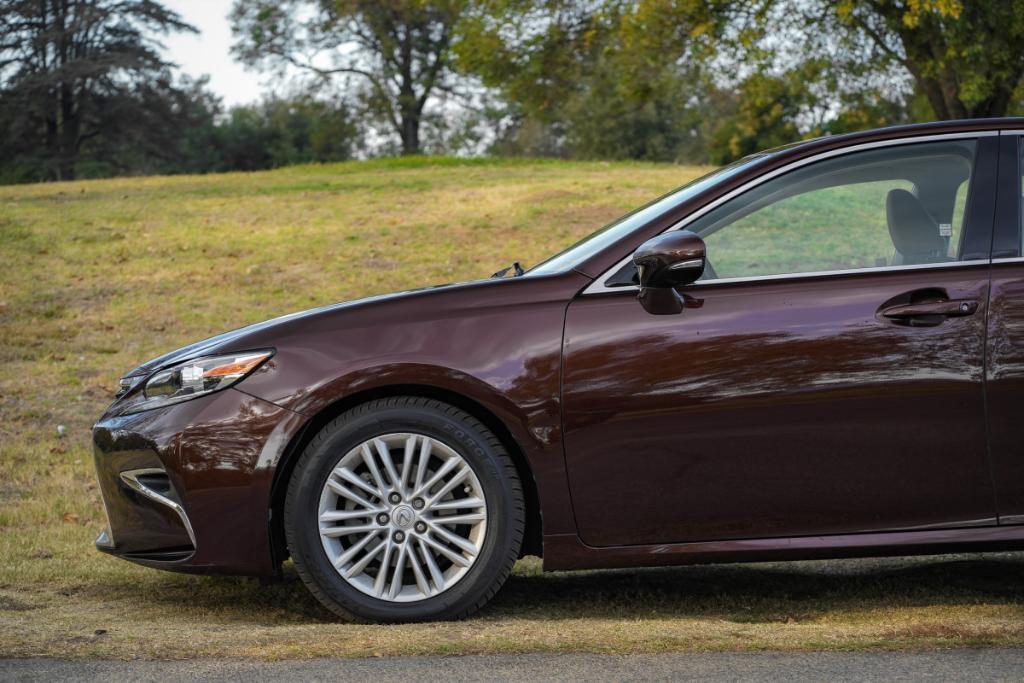 used 2016 Lexus ES 350 car, priced at $25,980