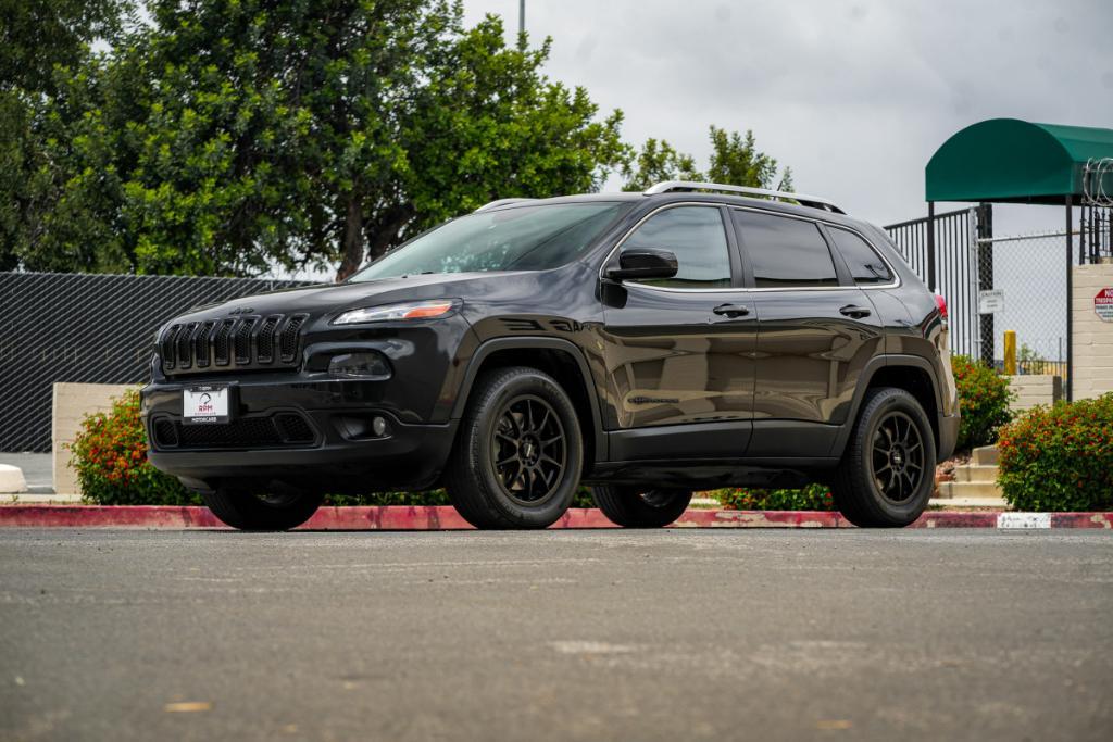 used 2015 Jeep Cherokee car