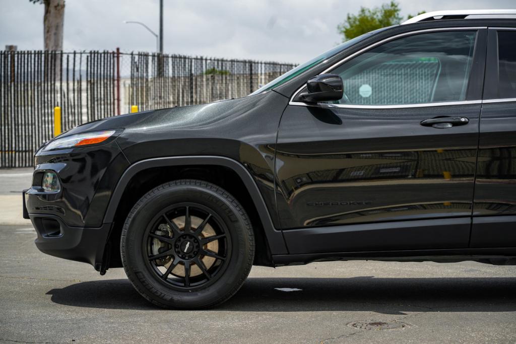 used 2015 Jeep Cherokee car