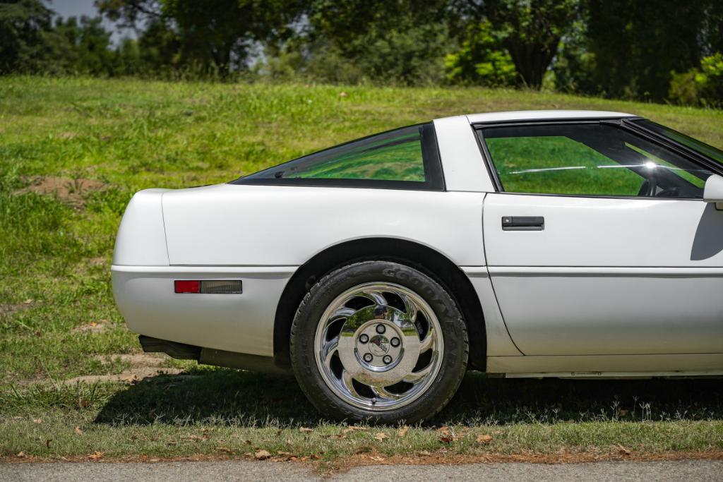 used 1993 Chevrolet Corvette car, priced at $13,980