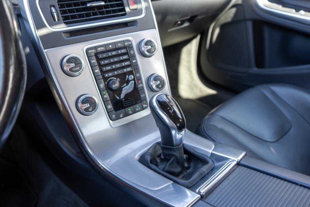 used 2018 Volvo S60 Inscription car, priced at $8,880