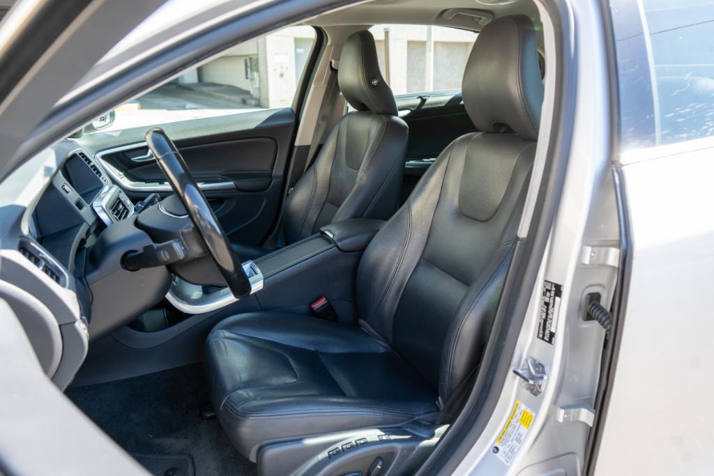 used 2018 Volvo S60 Inscription car, priced at $8,880