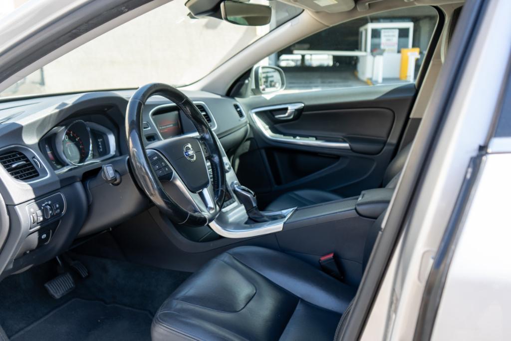 used 2018 Volvo S60 Inscription car, priced at $8,880