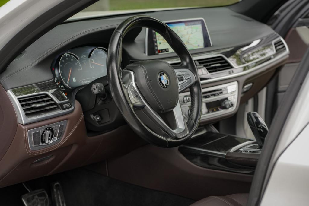 used 2019 BMW 740 car
