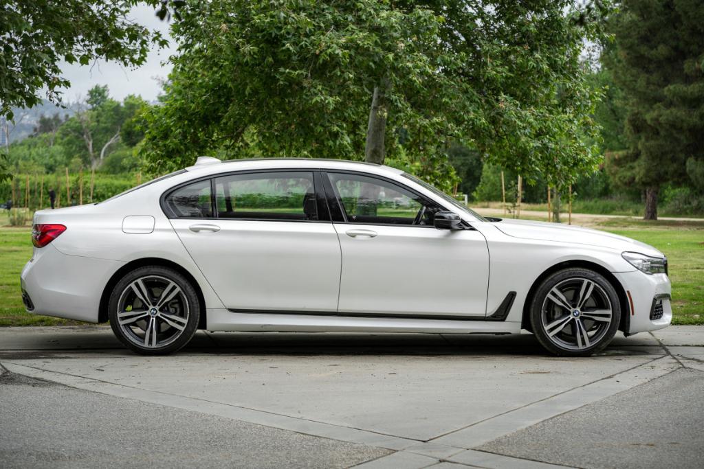 used 2019 BMW 740 car