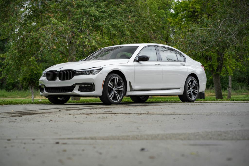 used 2019 BMW 740 car