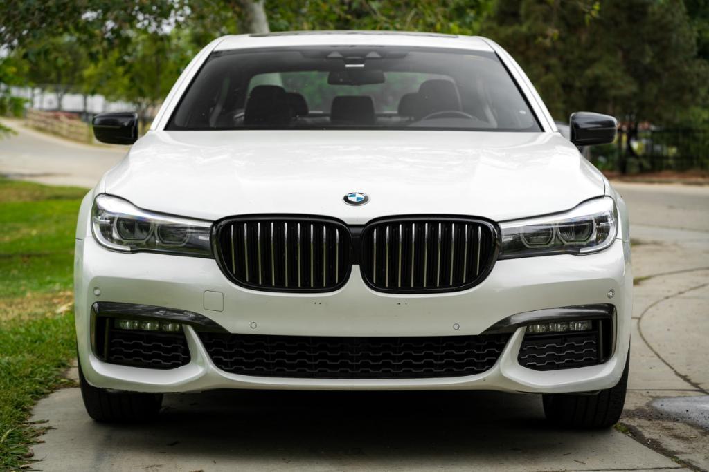 used 2019 BMW 740 car