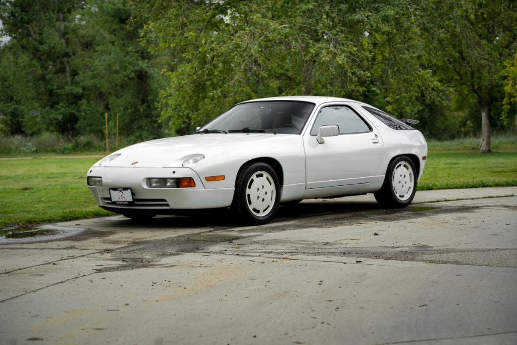 used 1987 Porsche 928 car