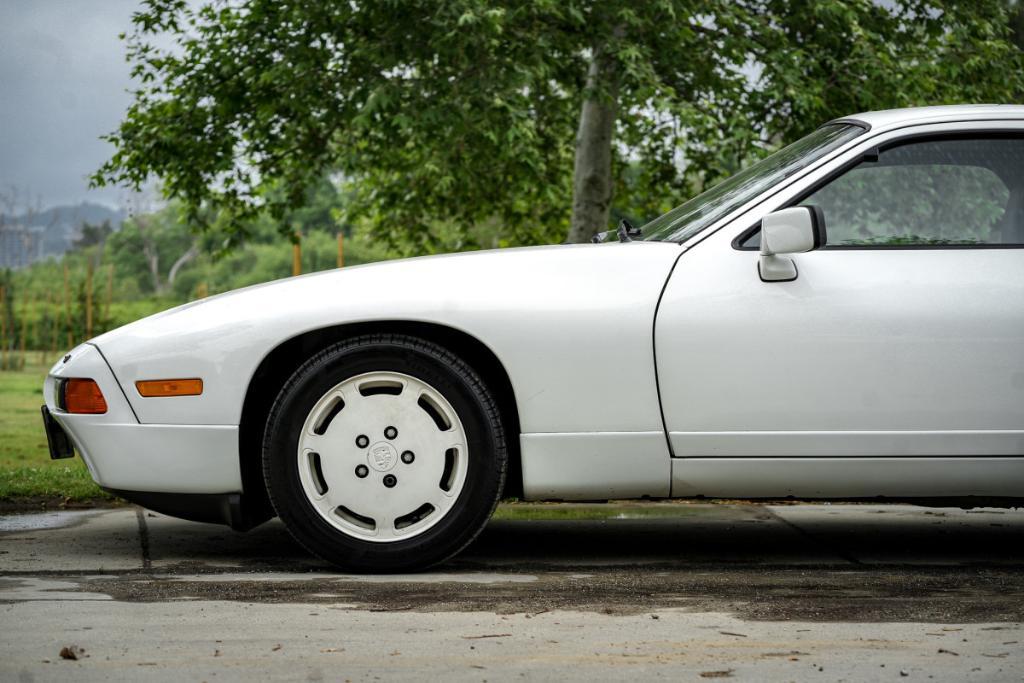 used 1987 Porsche 928 car, priced at $34,980