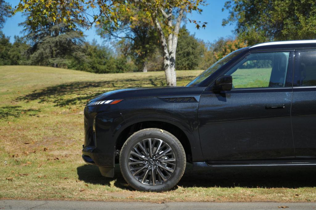 used 2025 INFINITI QX80 car, priced at $108,980