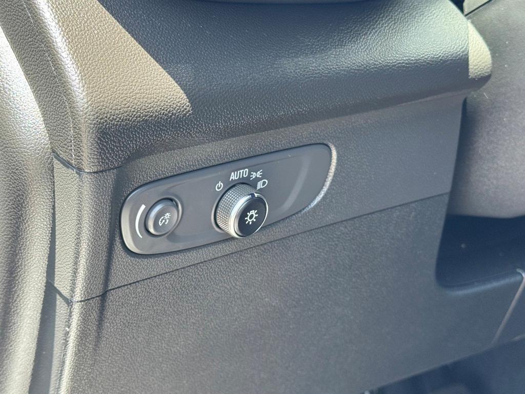 used 2023 Buick Envision car, priced at $28,108