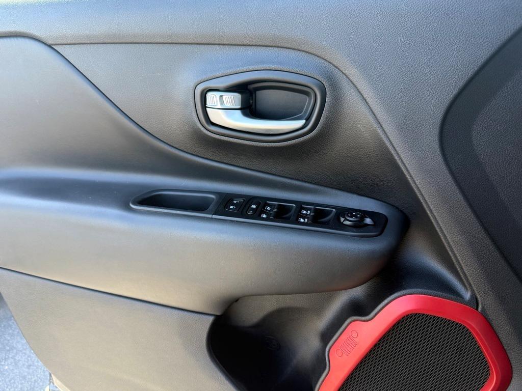 used 2022 Jeep Renegade car, priced at $23,995