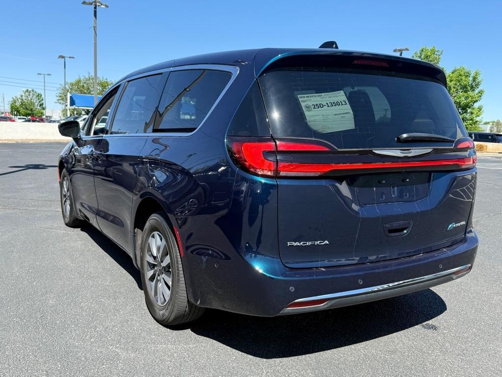 used 2023 Chrysler Pacifica Hybrid car, priced at $30,941
