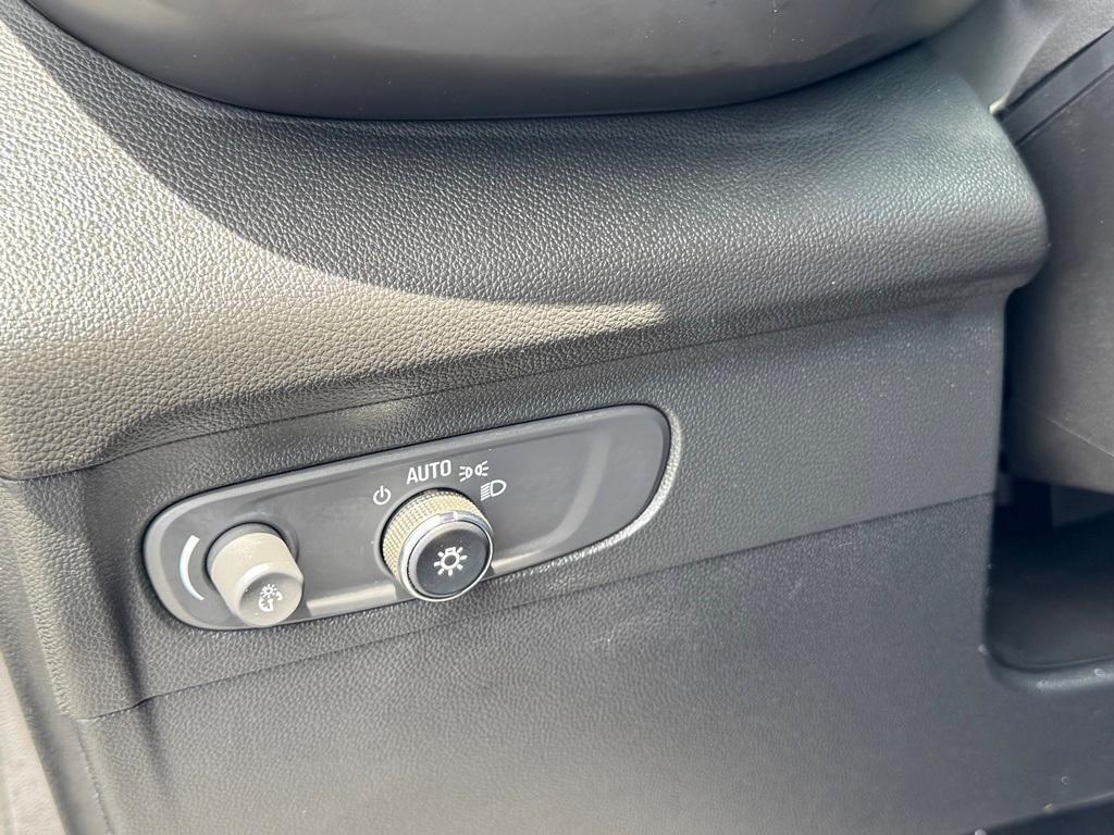 used 2023 Buick Envision car, priced at $35,607