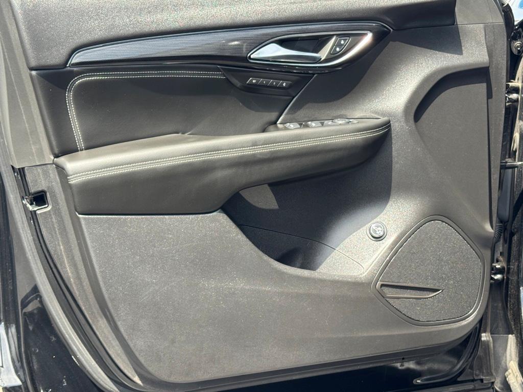 used 2023 Buick Envision car, priced at $35,607