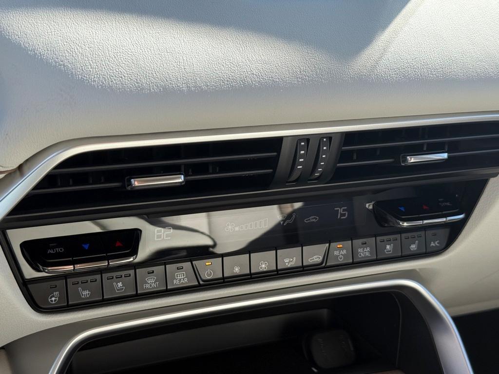 new 2025 Mazda CX-90 car, priced at $54,125