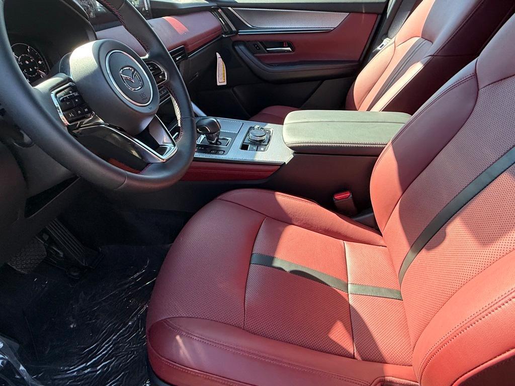 new 2025 Mazda CX-70 PHEV car, priced at $58,909
