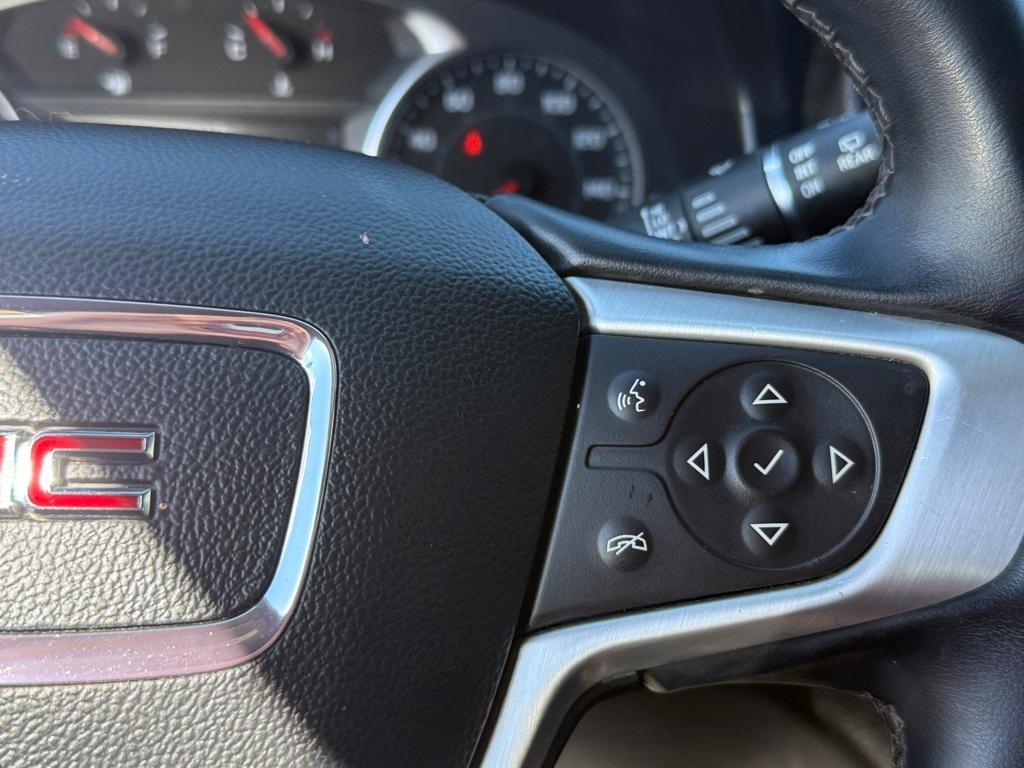 used 2023 GMC Acadia car, priced at $32,398