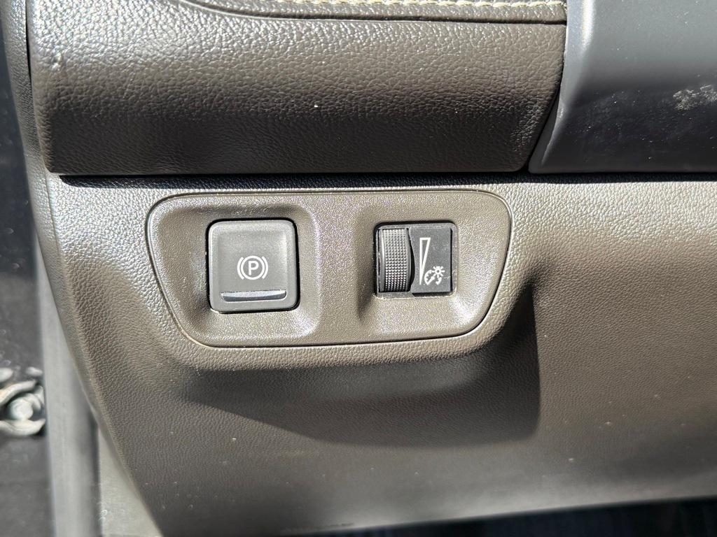 used 2023 GMC Acadia car, priced at $32,398