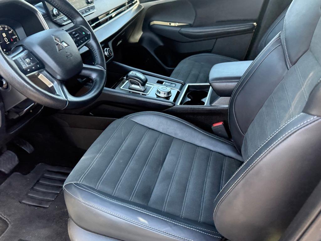 used 2024 Mitsubishi Outlander car, priced at $29,653