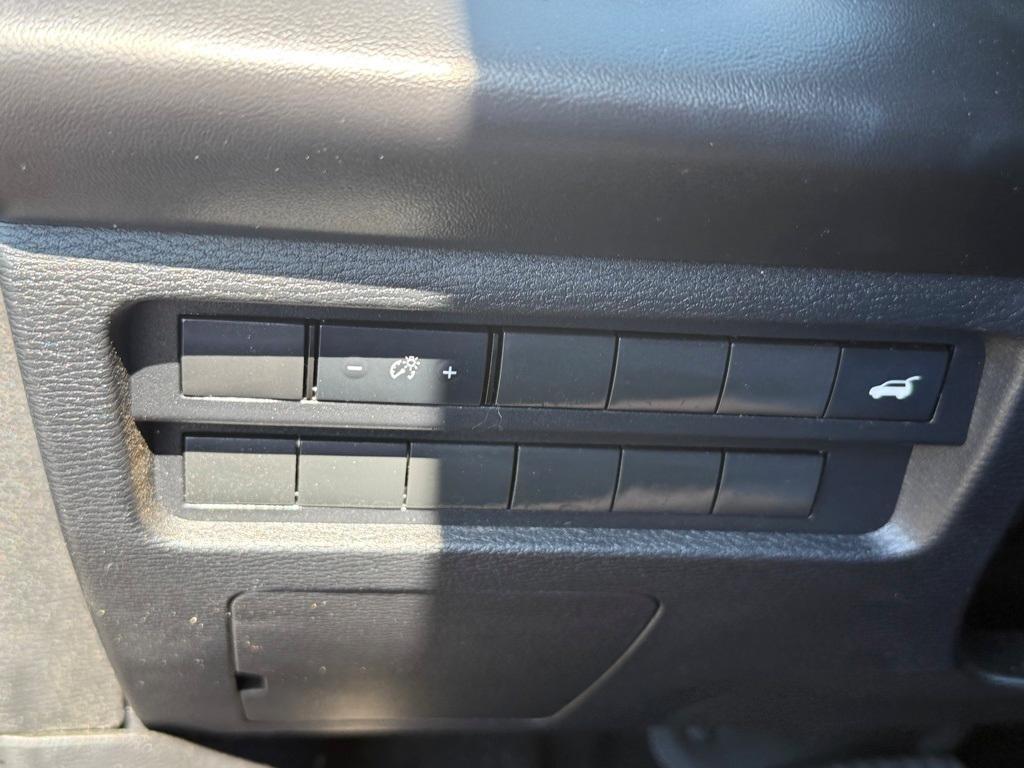 used 2024 Mitsubishi Outlander car, priced at $29,653