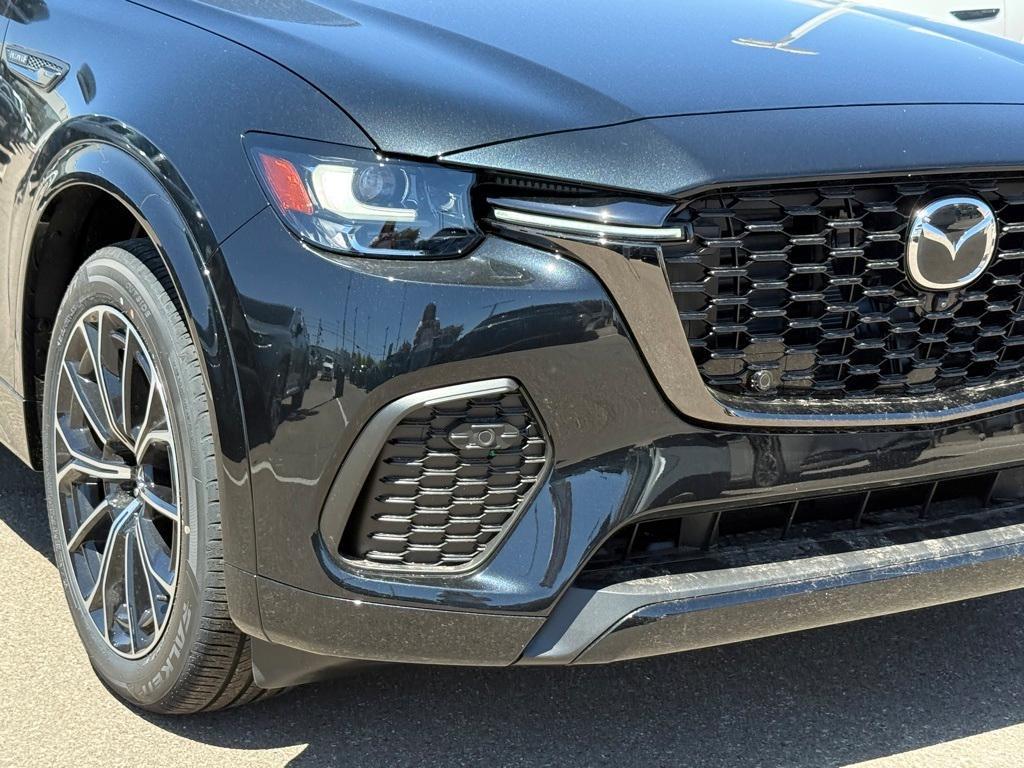 new 2025 Mazda CX-70 car, priced at $53,294