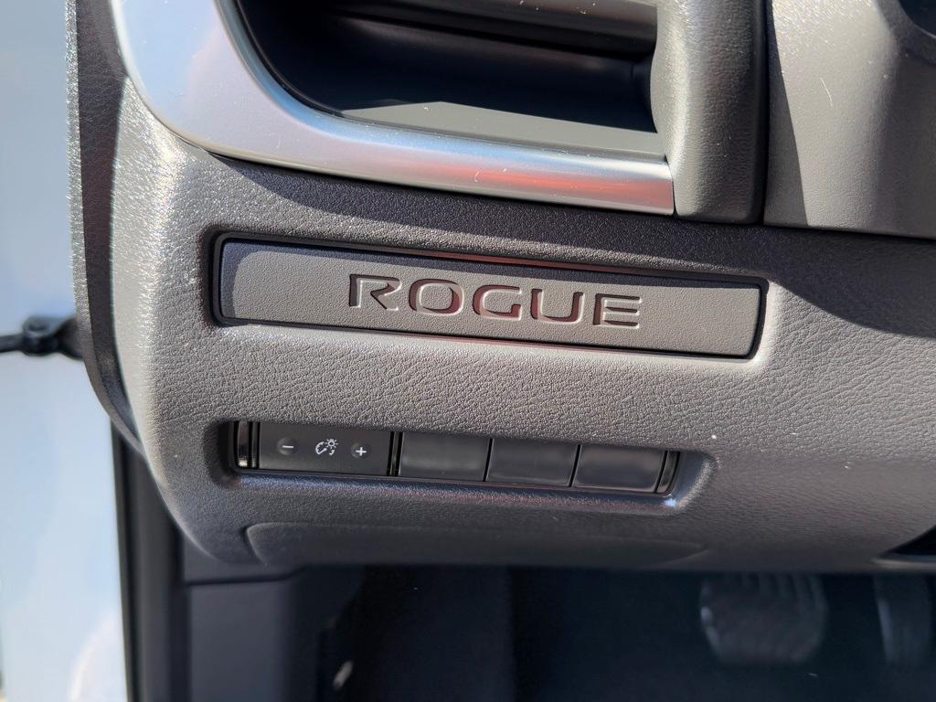 used 2022 Nissan Rogue car, priced at $25,769