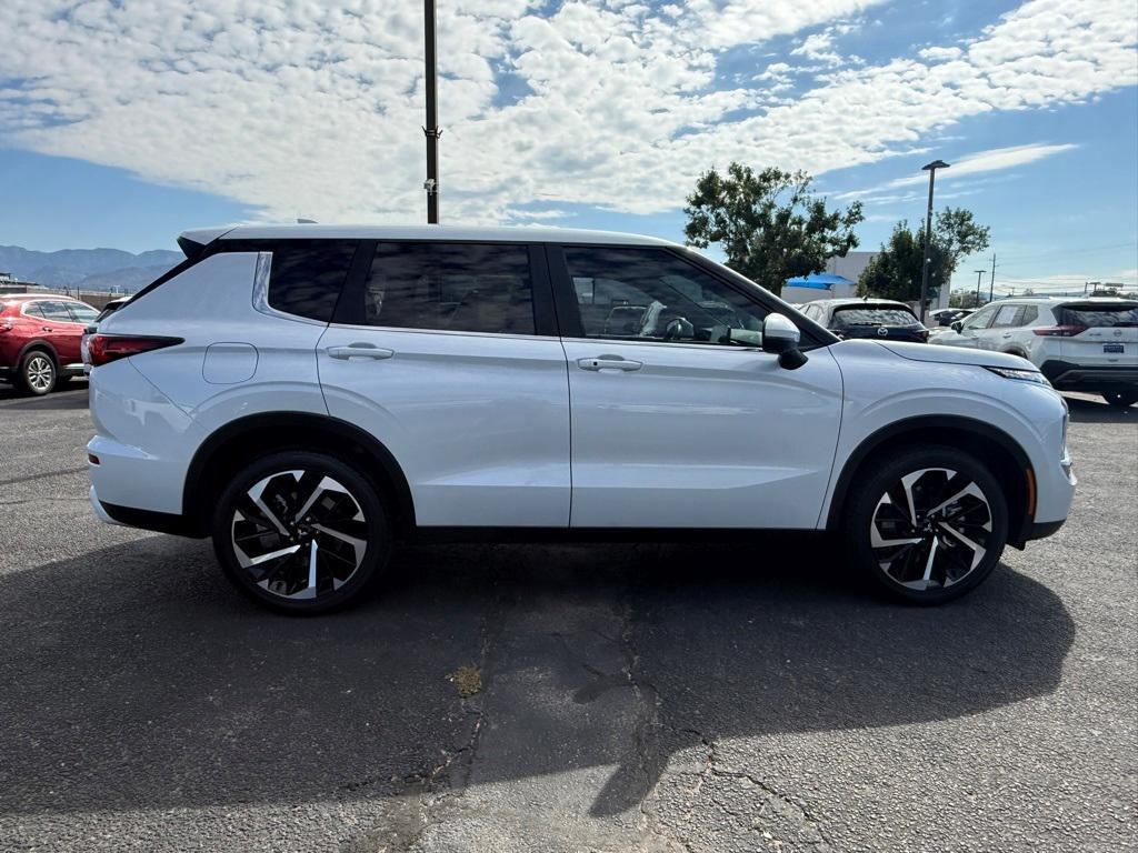 used 2024 Mitsubishi Outlander car, priced at $28,721