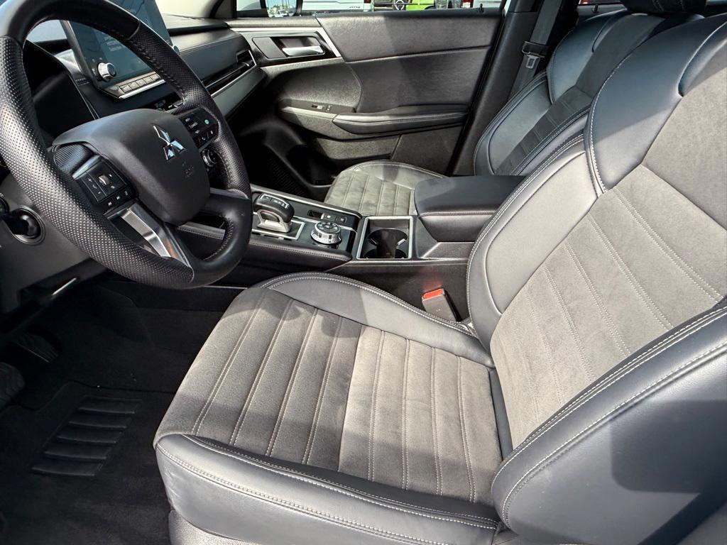 used 2024 Mitsubishi Outlander car, priced at $28,721
