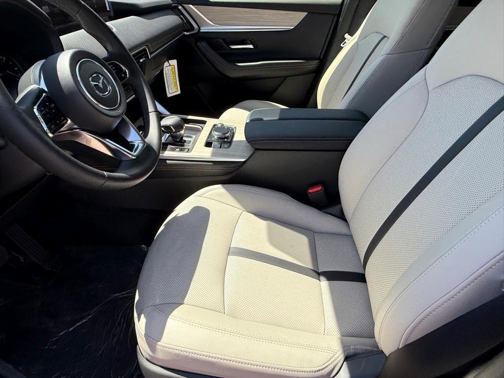 new 2025 Mazda CX-90 car, priced at $43,075