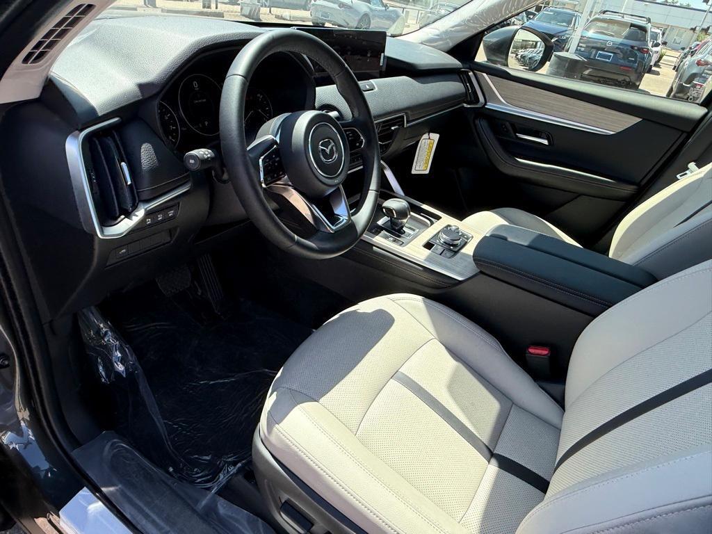 new 2025 Mazda CX-90 car, priced at $43,075