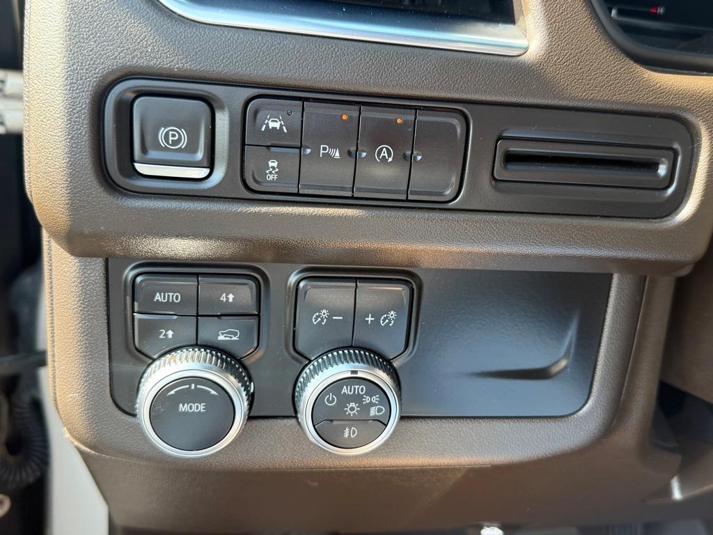 used 2023 GMC Yukon car, priced at $56,354