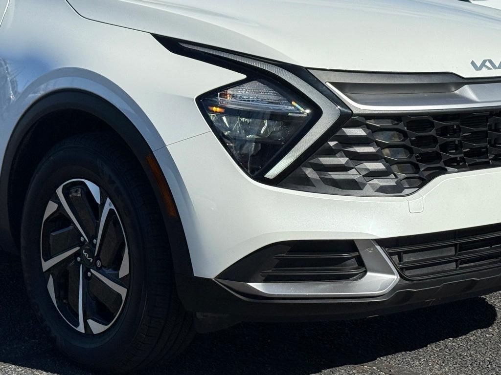 used 2023 Kia Sportage Hybrid car, priced at $24,995