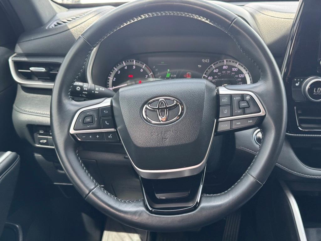 used 2023 Toyota Highlander car, priced at $48,110
