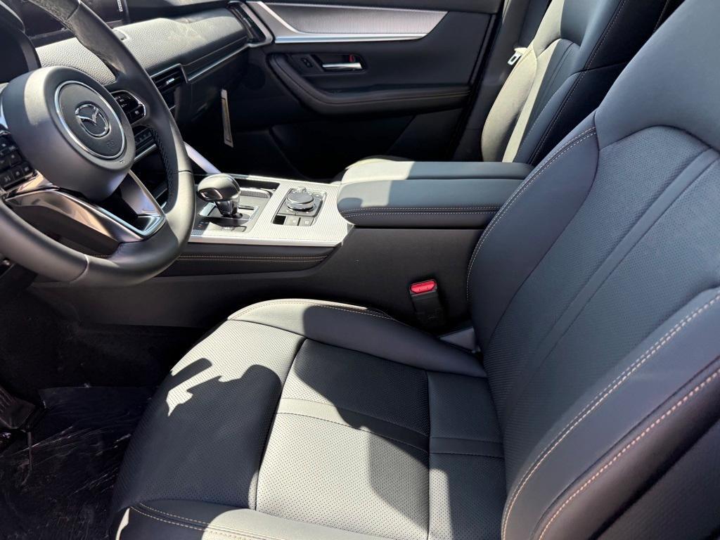 new 2025 Mazda CX-70 car, priced at $47,191