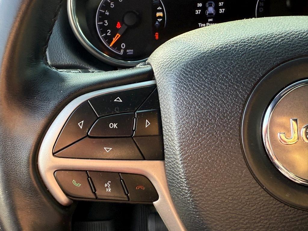 used 2021 Jeep Grand Cherokee car, priced at $27,995