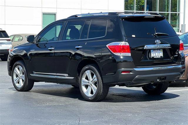 used 2013 Toyota Highlander car, priced at $17,991