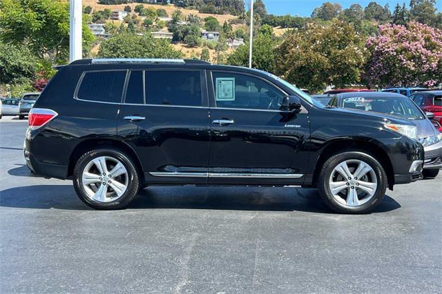 used 2013 Toyota Highlander car, priced at $17,991