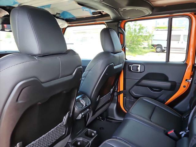 new 2025 Jeep Gladiator car, priced at $49,250