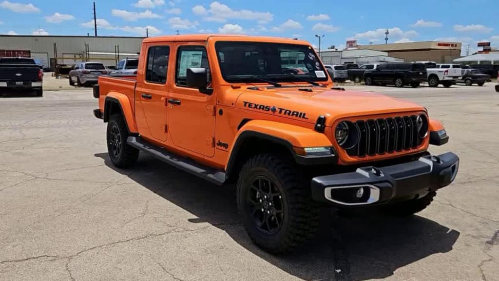 new 2025 Jeep Gladiator car, priced at $49,250