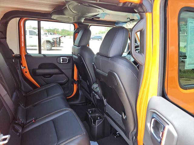 new 2025 Jeep Gladiator car, priced at $49,250
