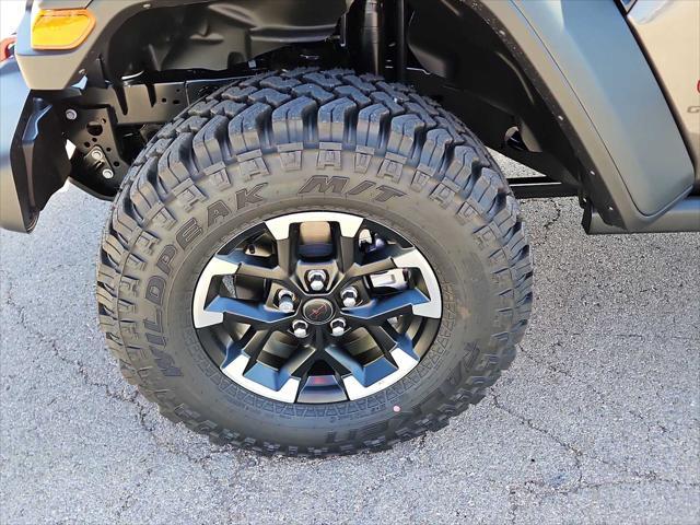 new 2025 Jeep Gladiator car, priced at $59,690