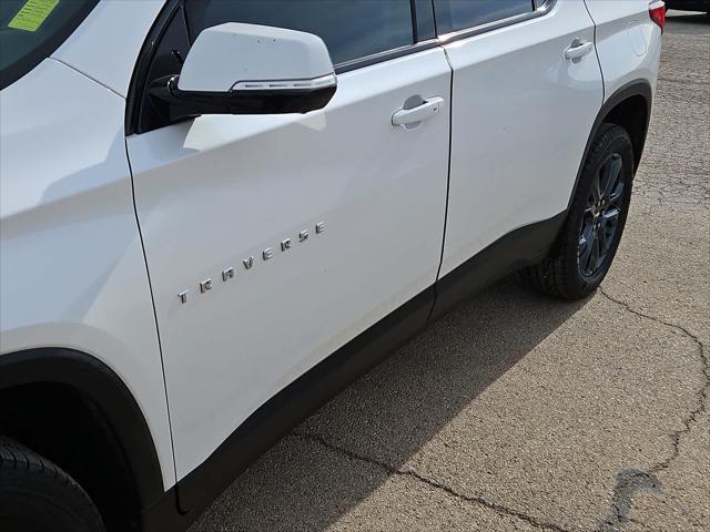 used 2020 Chevrolet Traverse car, priced at $24,234